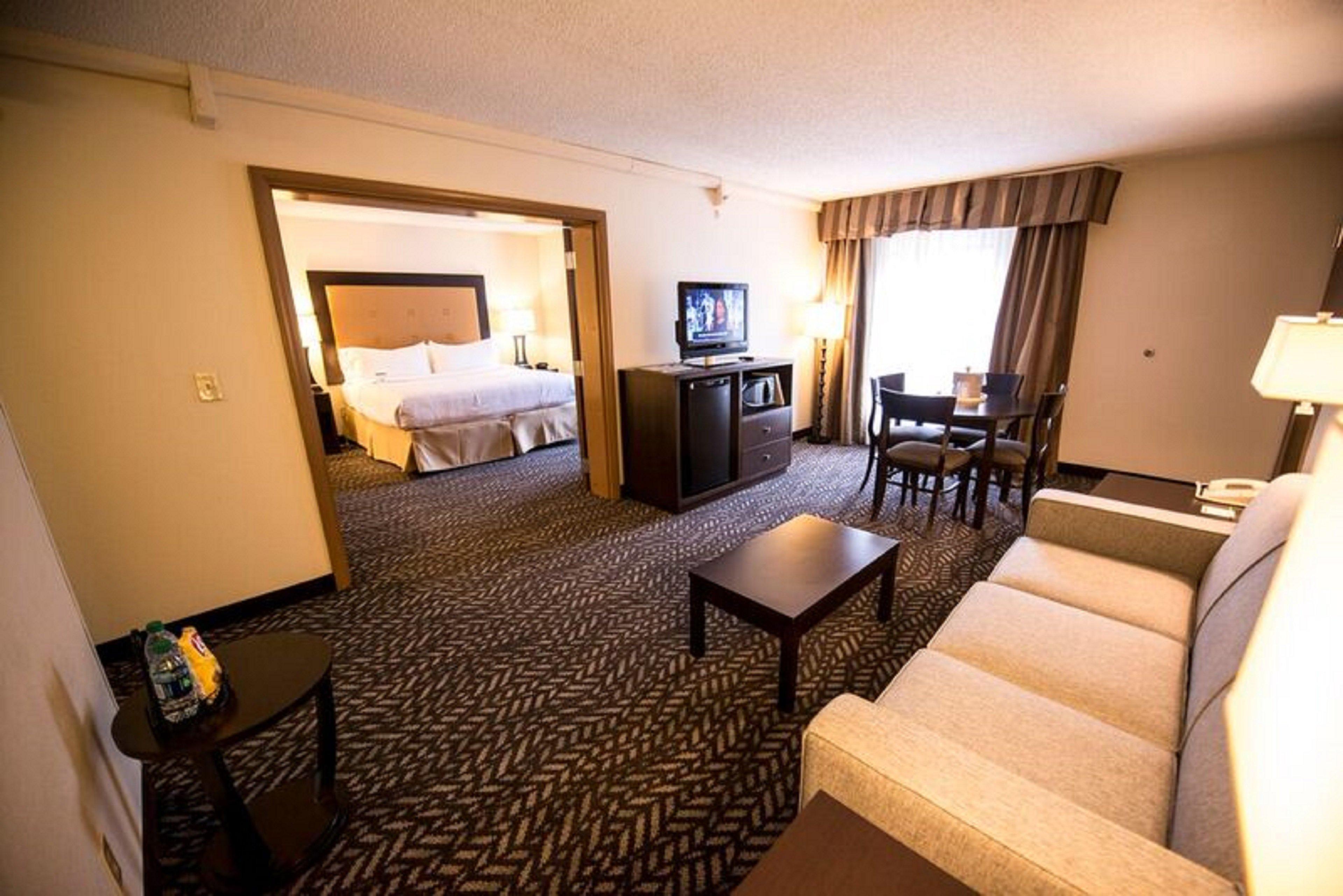 Holiday Inn Little Rock-Airport-Conference Center By Ihg Exterior photo