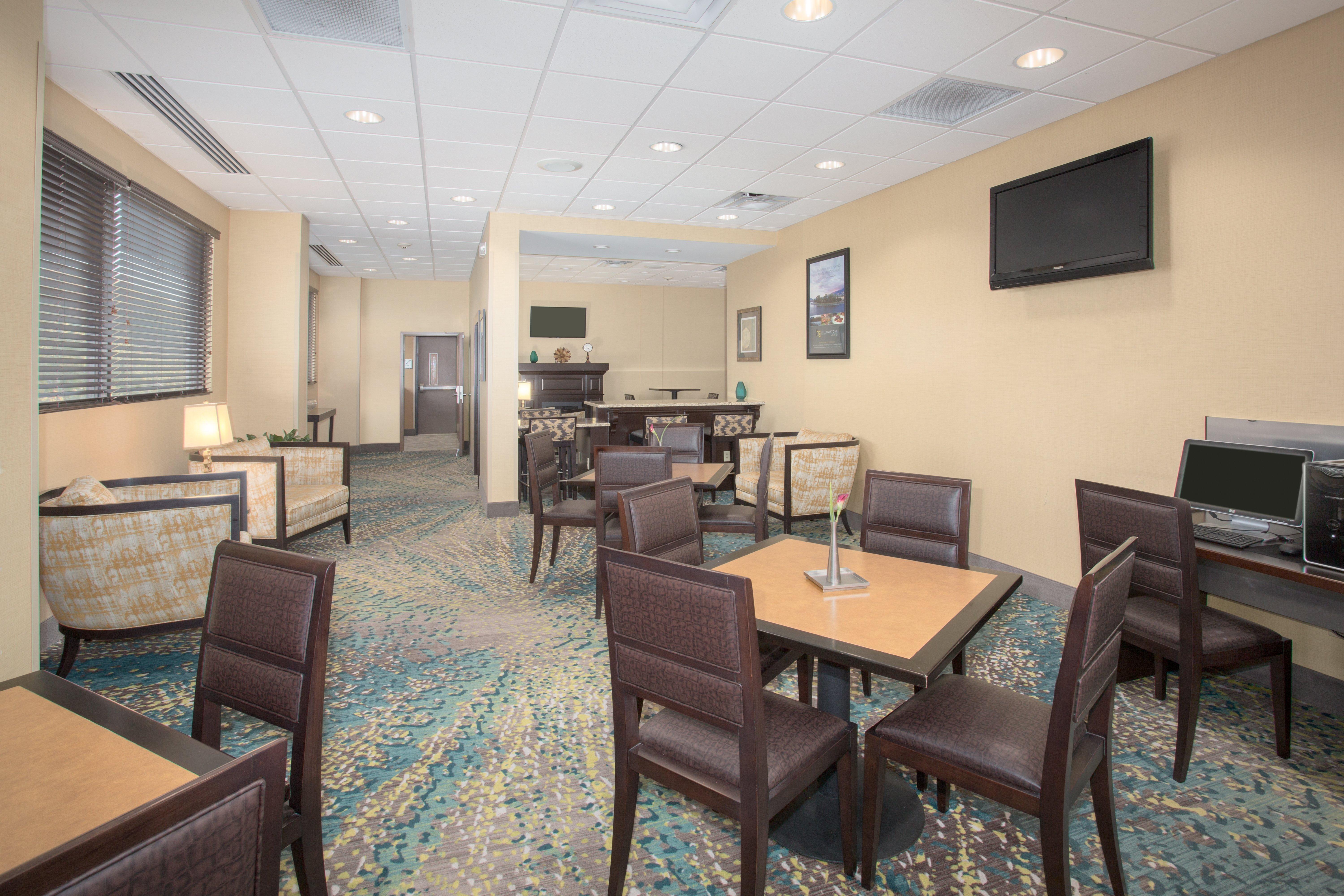 Holiday Inn Little Rock-Airport-Conference Center By Ihg Exterior photo