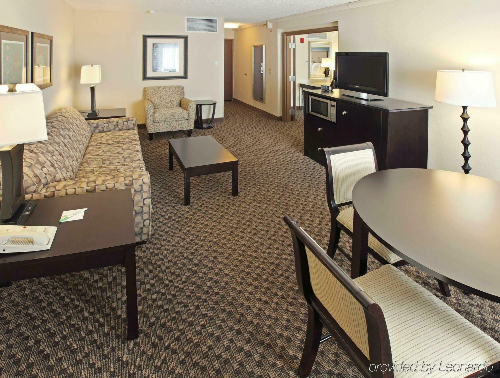 Holiday Inn Little Rock-Airport-Conference Center By Ihg Exterior photo
