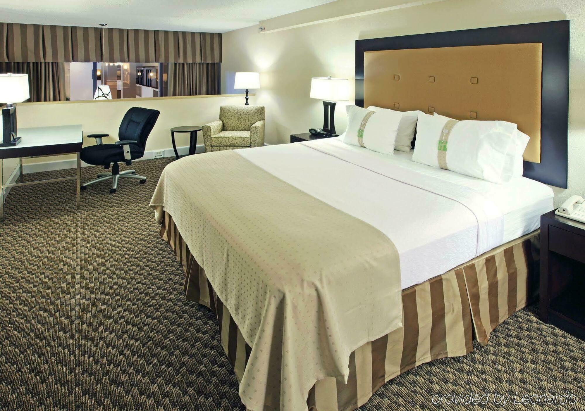 Holiday Inn Little Rock-Airport-Conference Center By Ihg Exterior photo